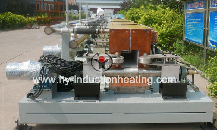 Billet heating furnace for continuous casting and rolling